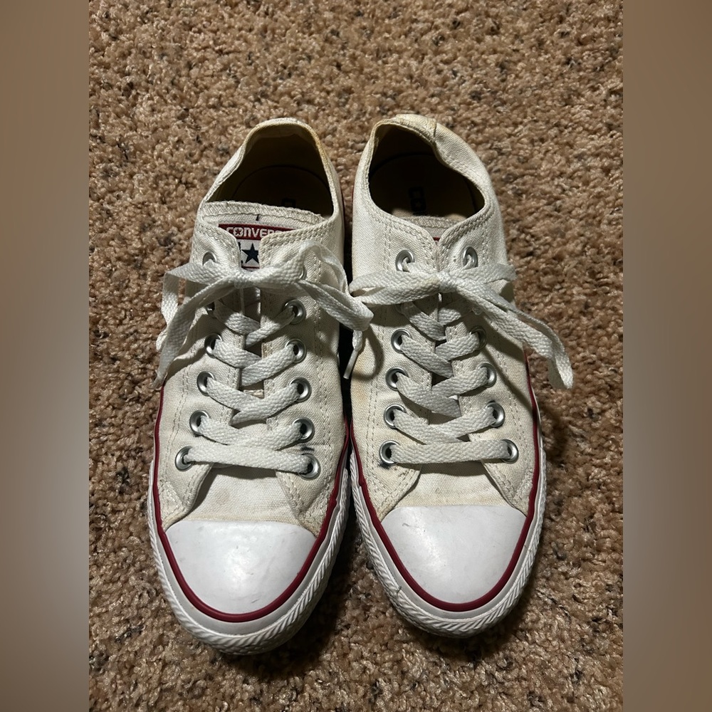 CONVERSE CHUCK TAYLOR ALL STAR Low Top White Lace Up Sneakers Women’s SIZE 7